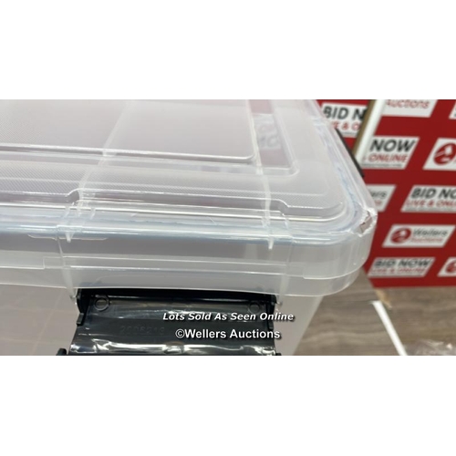 205 - IRIS 70L STORAGE BOX / CRACKED / B4