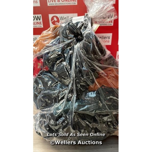 346 - BAG OF SCARVES / ARA1