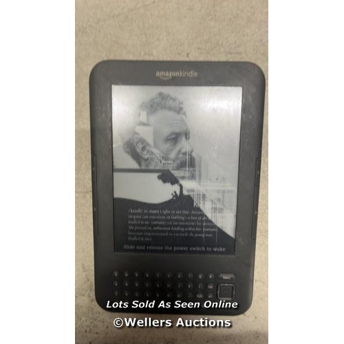 9529 - AMAZON KINDLE KEYBOARD / D00901 / RESTORED TO FACTORY DEFAULTS / DISPLAY DAMAGED / T58