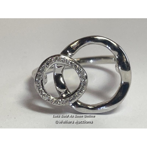 9600 - JOHN LEWIS INTERLOCKING CIRCLES DIAMOND RING, SILVER MARKED 925, SIZE N (RRP £140) / T53