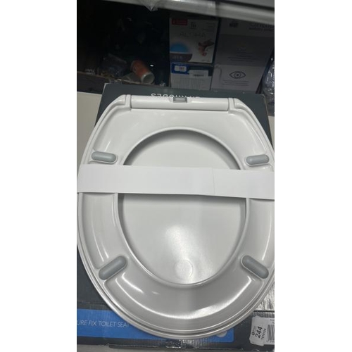 244 - ROPER RHODES SECURE FIX TOILET SEAT / APPEARS NEW OPEN BOX / MISSING FIXINGS / C43