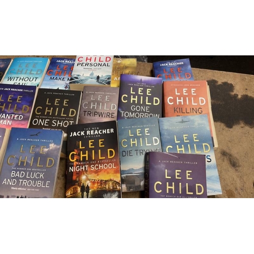 277 - SELECTION OF LEE CHILD BOOKS / SEE IMAGES  / E