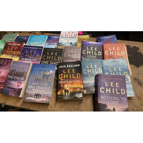 277 - SELECTION OF LEE CHILD BOOKS / SEE IMAGES  / E