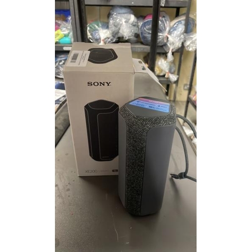 295 - SONY XE200 WIRELESS BLUETOOTH SPEAKER / UNTESTED / MINIMAL SIGNS OF USE  / E