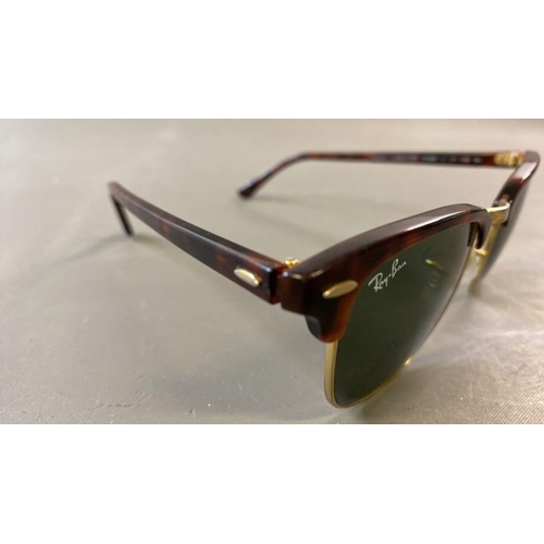 9565 - RAY-BAN R3016 CLUBMASTER SUNGLASSES