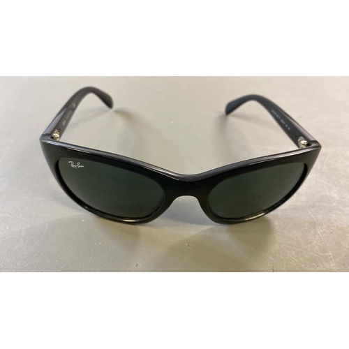 9578 - RAY-BAN RB4216 SUNGLASSES