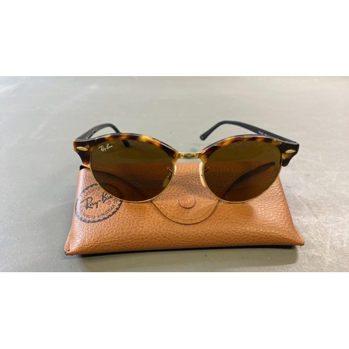 9583 - RAY-BAN RB4246 SUNGLASSES INCL. CASE