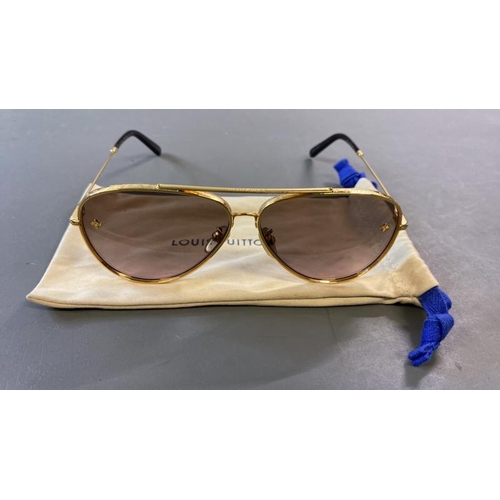 9590 - LOUIS VUITTON Z1618U SUNGLASSES