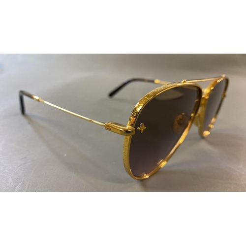 9590 - LOUIS VUITTON Z1618U SUNGLASSES