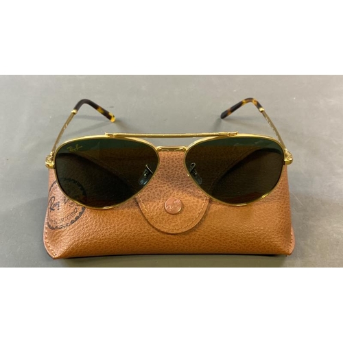 9593 - RAY-BAN RB2132 NEW WAYFARER SUNGLASSES INCL. CASE