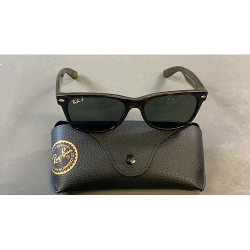 9594 - RAY-BAN RB3625 NEW AVIATOR SUNGLASSES INCL. CASE