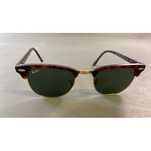 9608 - RAY-BAN RB3016 CLUBMASTER SUNGLASSES