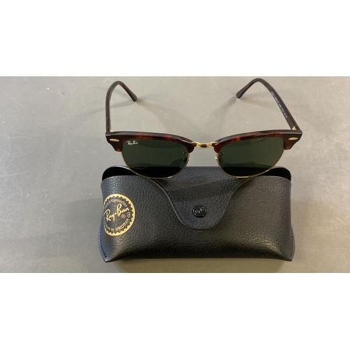 9616 - RAY-BAN RB3016 CLUBMASTER SUNGLASSES INCL. CASE