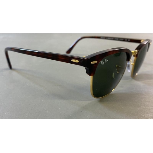 9616 - RAY-BAN RB3016 CLUBMASTER SUNGLASSES INCL. CASE