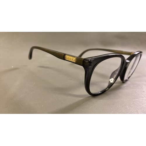 9618 - X2 GLASSES FRAMES INCL. GUCCI AND RAY-BAN