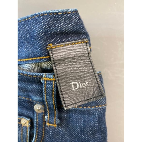 9634 - DIOR JEANS SIZE 28