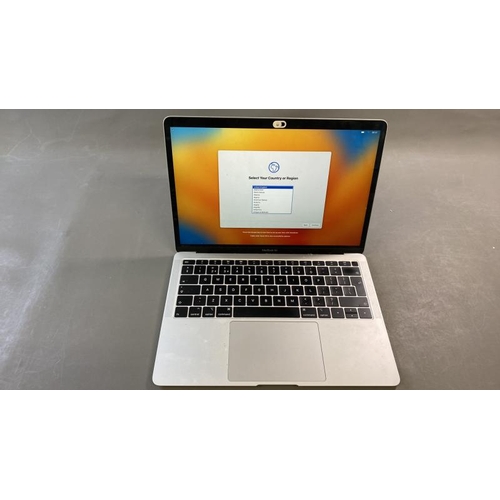 9662 - APPLE MACBOOK AIR 13