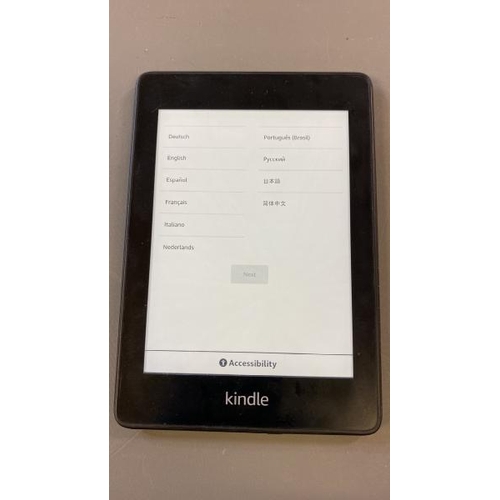 9687 - 3X AMAZON KINDLE PAPERWHITE / PQ94WIF / RESTORED TO FACTORY DEFAULTS