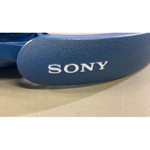 9740 - 5X SONY HEADPHONES MODEL YY2951