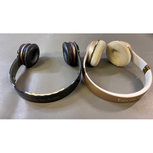 9742 - 5X X2 APPLE BEATS HEADPHONES INCL. A1796 AND BEATS BY DR. DRE