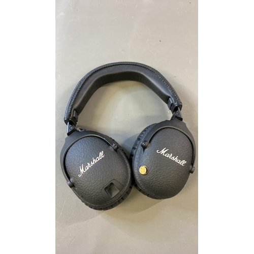 9745 - 8X MARSHALL HEADPHONES