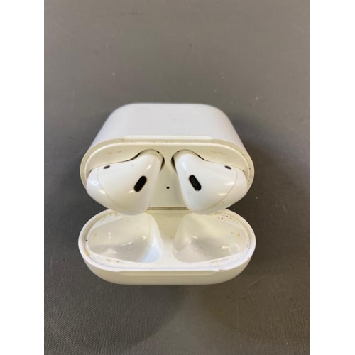 9759 - APPLE AIRPODS MODEL A1602 SN FWYTT7RMH8TT - BLUETOOTH CONNECTION TESTED / D7