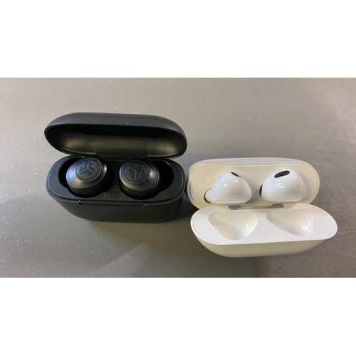 9795 - X2 EARBUDS INCL. JLAB GO AIR POP - BLUETOOTH CONNECTION NOT TESTED