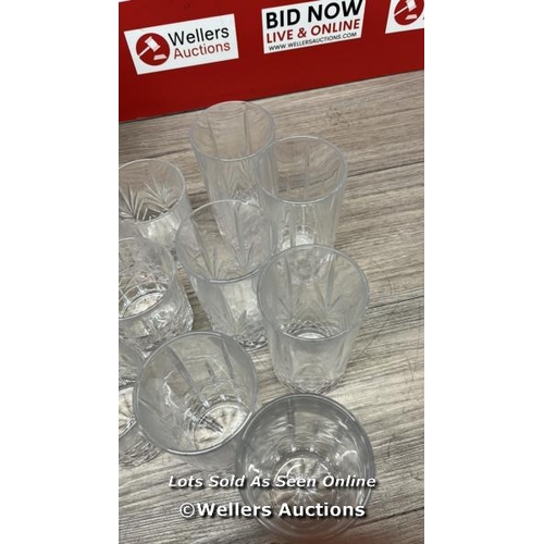 9010 - KING CRYSTAL GLASSWARE SET / APPEARS NEW OPEN BOX, 1X CHIPPED
