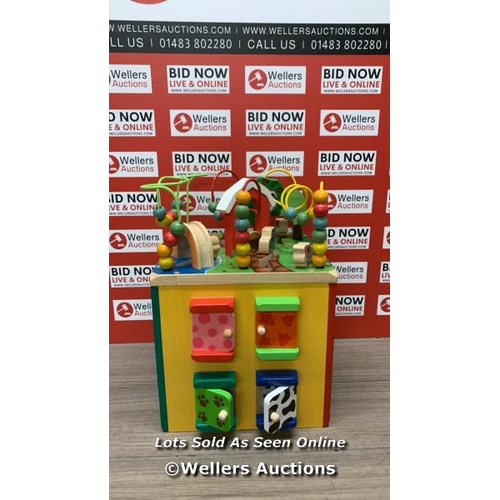 9041 - WOODEN FARM ACTIVITY CUBE / SOME SIGNS OF USE