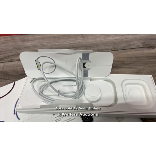 9446 - APPLE WATCH SE SPARES (O MAIN UNIT INC. BOX, CHARGER AND VARIOUS STRAPS / T57