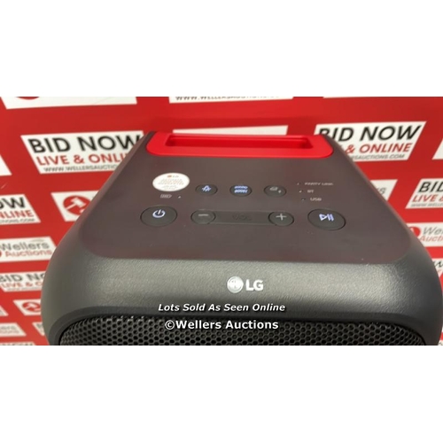 9473 - LG XL5S  XBOOM WIRELESS SPEAKER / POWERS UP / CONNECTS TO BLUETOOTH AND PLAYS MUSIC / MINIMAL SIGNS ... 