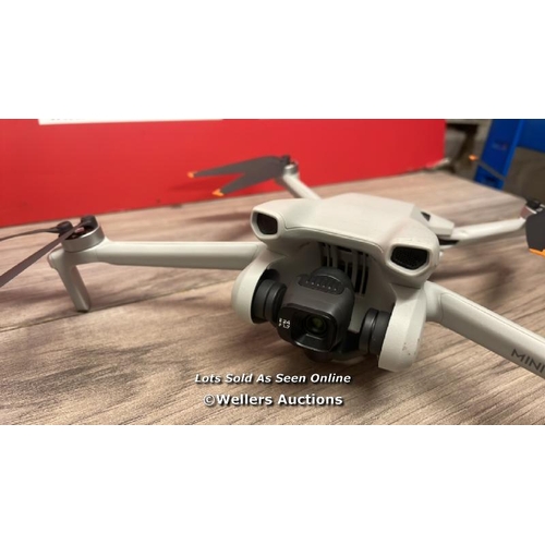 9534 - DJI MINI 3 WITH DJI REMOTE CONTROL AND 128GB SAMSUNG MICROSD CARD FOR ACTION SPORTS CAMERAS / POWERS... 