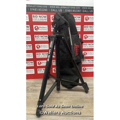 9583 - LEICA TRI100 CAMERA TRIPOD AND BAG / PREOWNED / T53