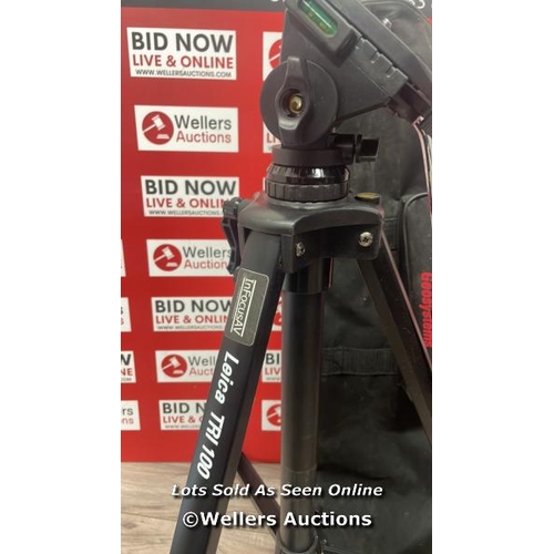 9583 - LEICA TRI100 CAMERA TRIPOD AND BAG / PREOWNED / T53