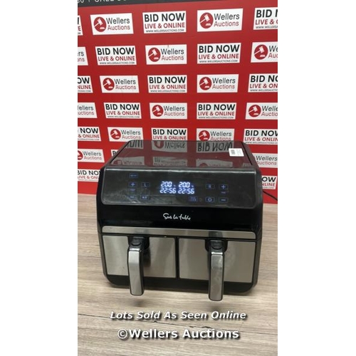 2005 - SUR LA TABLE AIR FRYER WITH X2 3.8L DRAWERS / POWERS UP SIGNS OF USE / A29