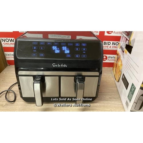 2243 - SUR LA TABLE AIR FRYER WITH X2 3.8L DRAWERS / POWERS UP, MINIMAL SIGNS OF USE  / A40