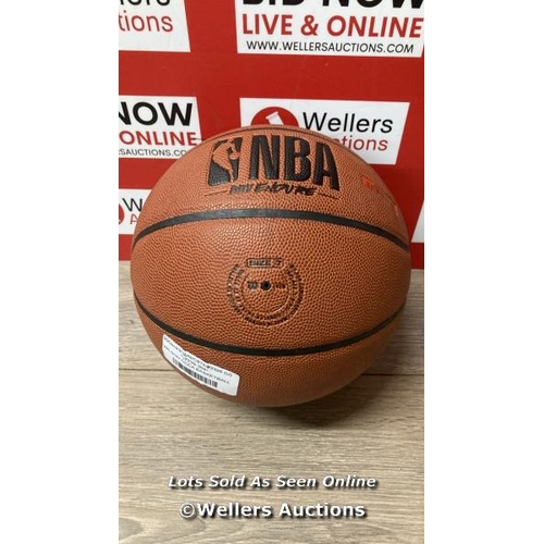 2252 - WILSON NCCA BASKETBALL / NEW / A3