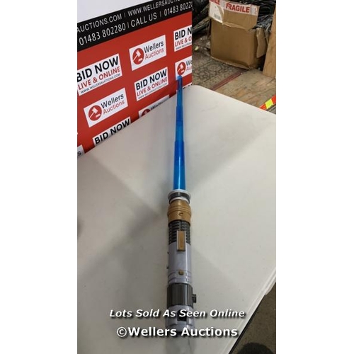 3042 - HASBRO LIGHTSABER TOY / G79