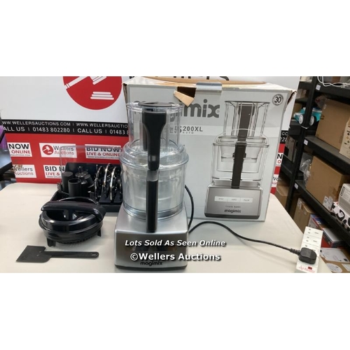 3186 - MAGIMIX 5200XL 18591UK FOOD PROCESSOR, SATIN / POWERS UP, SIGNS OF USE / H9