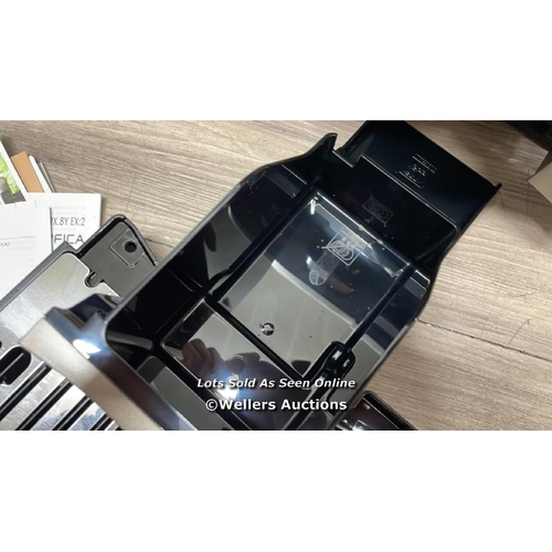 6209 - DE'LONGHI MAGNIFICA EVO BEAN TO CUP COFFEE MACHINE - ECAM290.83.TB / APPEARS NEW, OPEN BOX / POWERS ... 