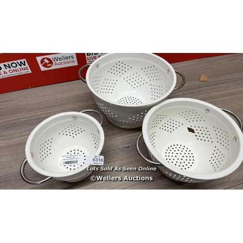 6316 - MIU COLANDER SET / MINIMAL SIGNS OF USE / ONE HAS CHIPPED ENAMEL / E64