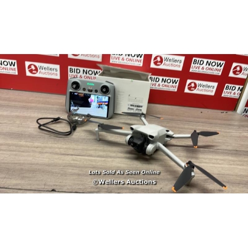 6367 - DJI MINI 3 DRONE WITH DJI REMOTE CONTROL / POWERS UP AND FLIES, REPORTED GIMBLE STUCK BUT DOES APPEA... 