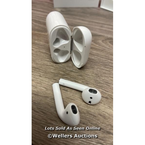 8002 - APPLE AIRPODS / 2ND GEN / WITH CHARGING CASE / MV7N2ZMA / POWERS UP / DOESN'T CONNECT TO BLUEOOTH / ... 