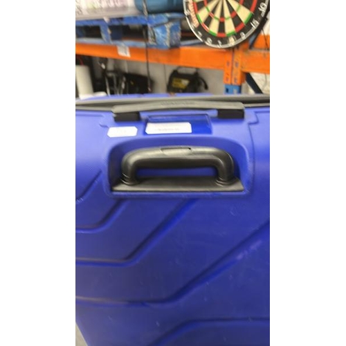 114 - AMERICAN TOURISTER JETDRIVER LARGE 4 WHEEL SPINNER CASE / SIGNS OF USE / EXTENDING HANDLE IS JAMMED ... 