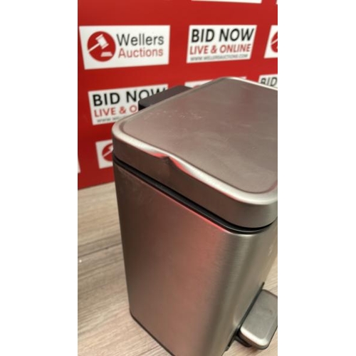 284 - EKO STAINLESS STEEL 30L PEDAL BIN & 5.2L PEDAL BIN / SIGNS OF USE / D33