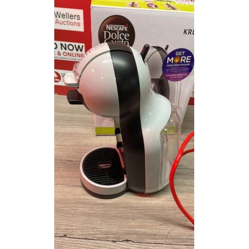 488 - DOLCE GUSTO BY KRUPS MINI ME COFFEE MACHINE / POWERS UP / SIGNS OF USE / C14 [3329]