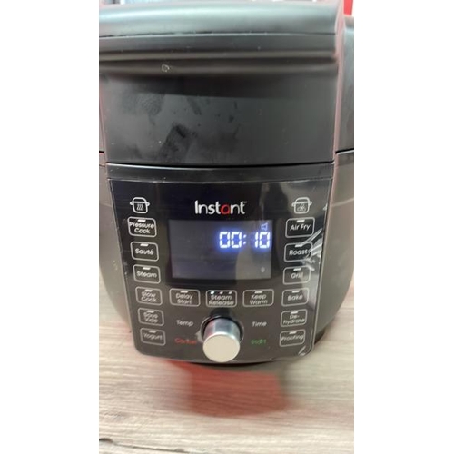 53 - INSTANT POT GOURMET CRISP ULTIMATE 13-IN-1 PRESSURE COOKER & AIR FRYER / 6.2L / POWERS UP / SIGNS OF... 