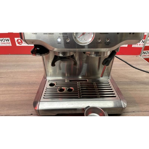 62 - SAGE BARISTA EXPRESS BES875BSS PUMP COFFEE MACHINE / POWERS UP / SIGNS OF USE / A37