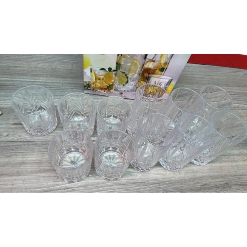 94 - KING CRYSTAL GLASSWARE SET / ONE GLASS MISSING / MINIMAL SIGNS OF USE / A39