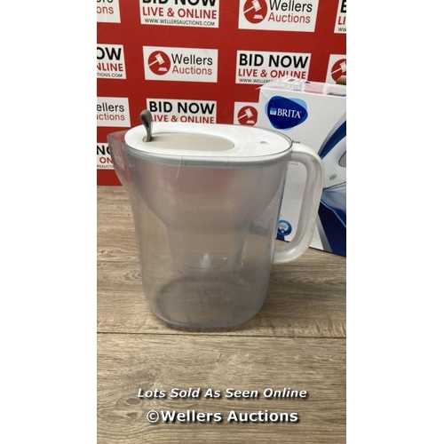 8235 - BRITA MAXTRA+XL STYLE JUG / MINIMAL SIGNS OF USE / E52